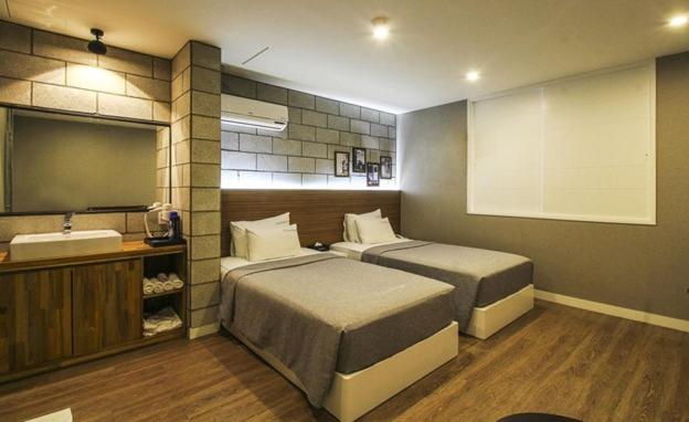 Hotel Home Пусан Екстериор снимка
