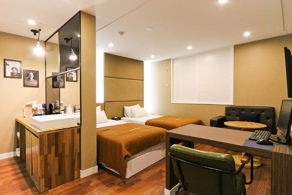 Hotel Home Пусан Екстериор снимка